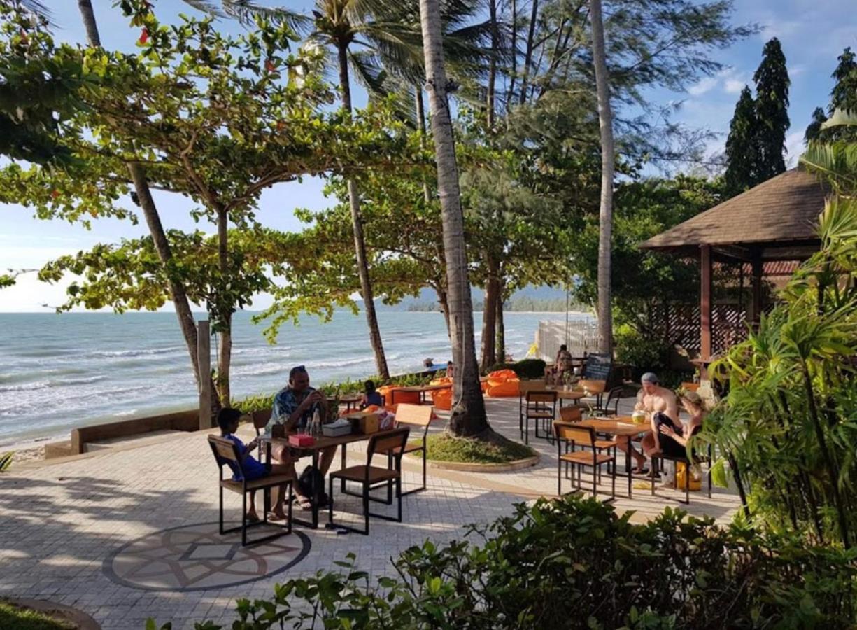 Chill Inn Lipa Noi Hostel And Beach Cafe لكوه ساموي المظهر الخارجي الصورة
