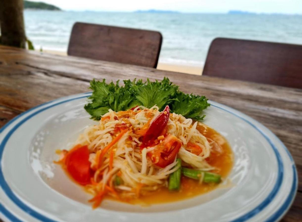 Chill Inn Lipa Noi Hostel And Beach Cafe لكوه ساموي المظهر الخارجي الصورة